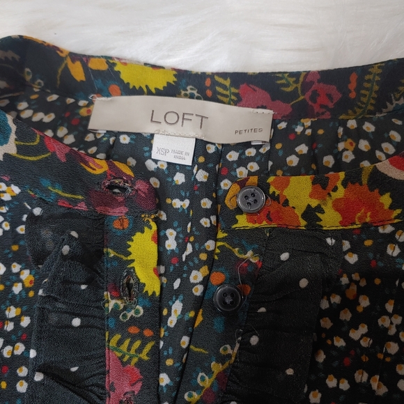 Loft Long Sleeve Shirt, size XS Petite - Picture 2 of 5